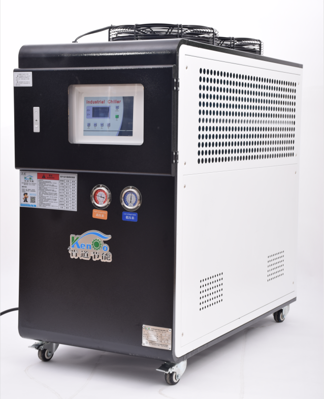 風(fēng)冷式冷水機特點